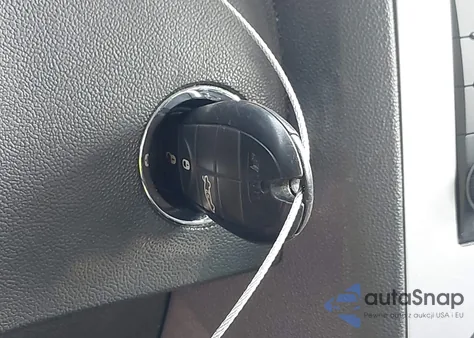 2010 Chrysler 300 Touring/Signature Series из США, поврежденный, VIN 2C3CK5CV8AH331020